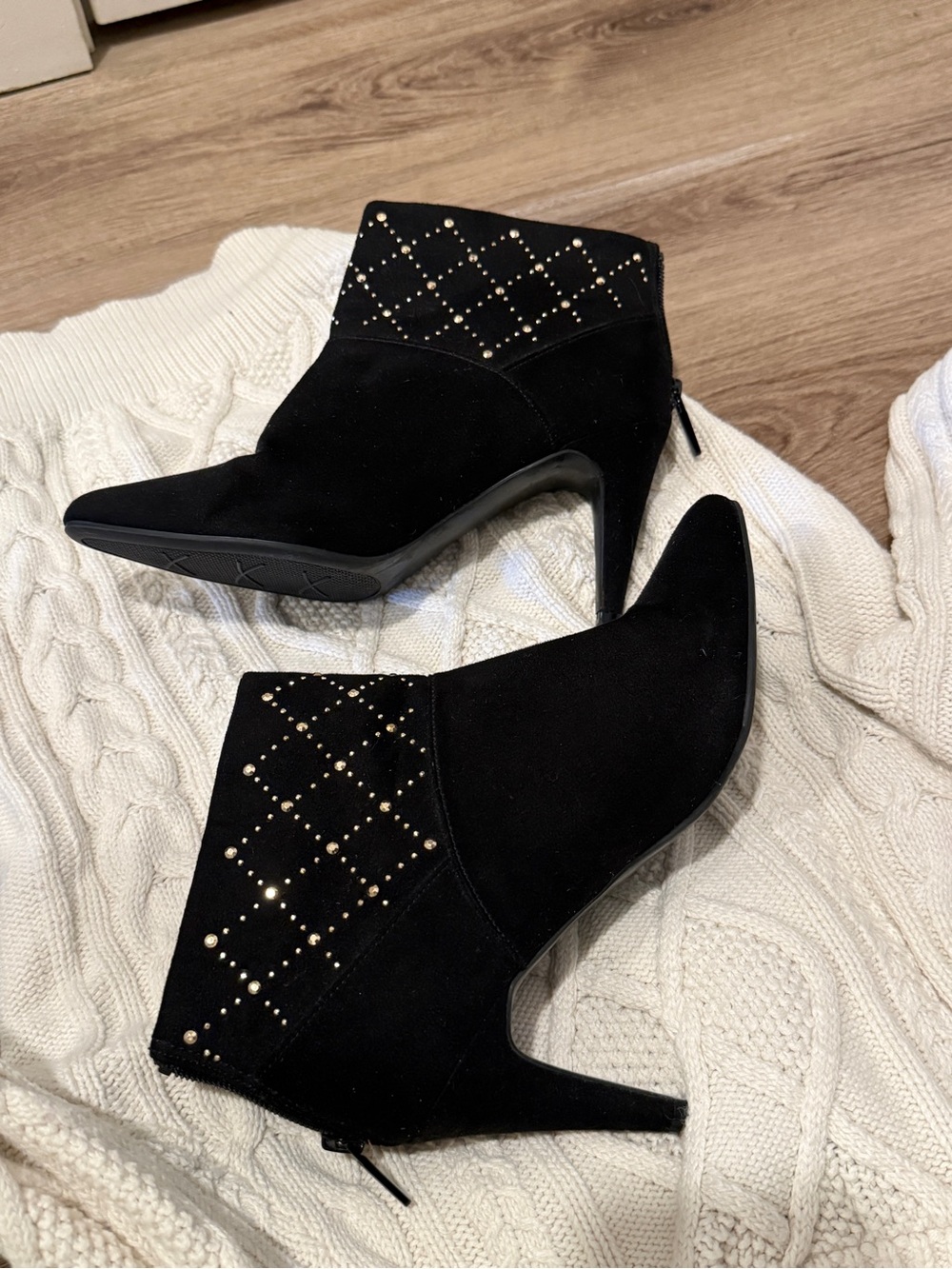 🖤Black studded going out boots size 7🖤